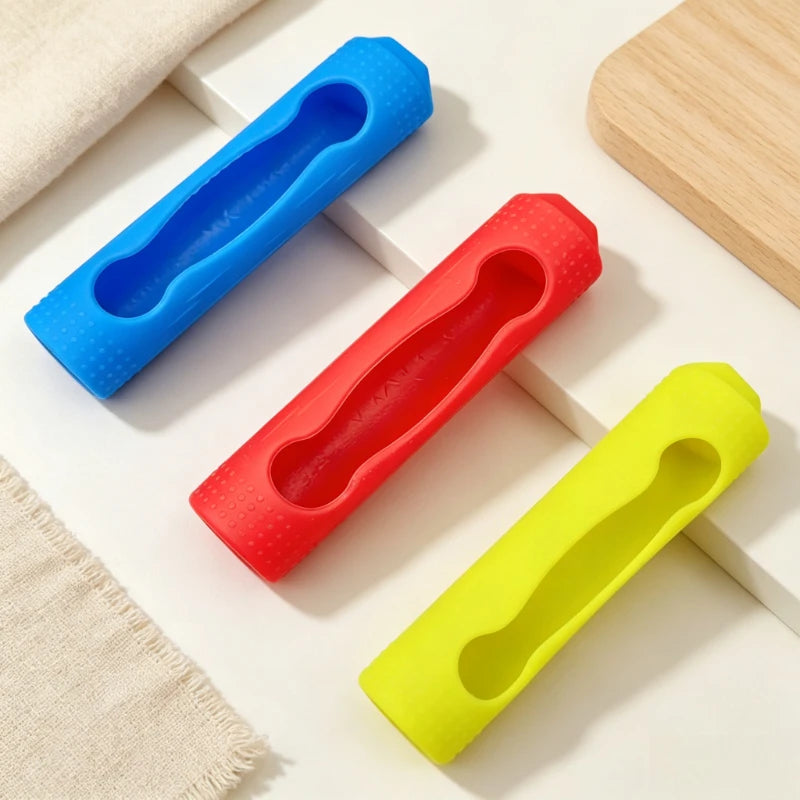 1PC Soft Silicone Decor Protective Sleeve Anti-Slip Shockproof Keychain Pendant Cover