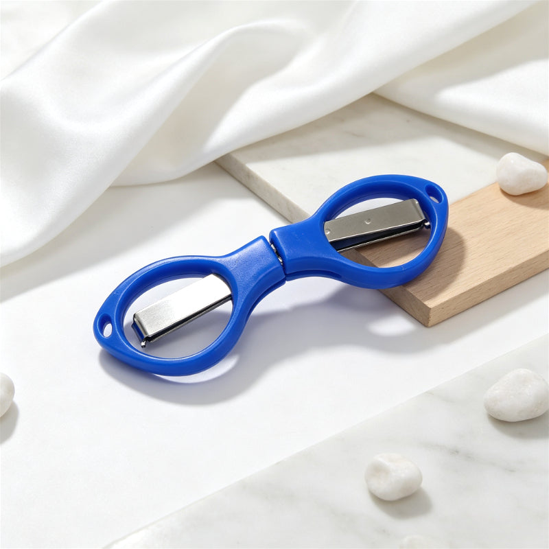 1PC Mini Eyeglass Shaped Folding Pocket Scissors, Portable Travel Small Scissors for DIY Sewing Thread Cutting & Craft Supplies